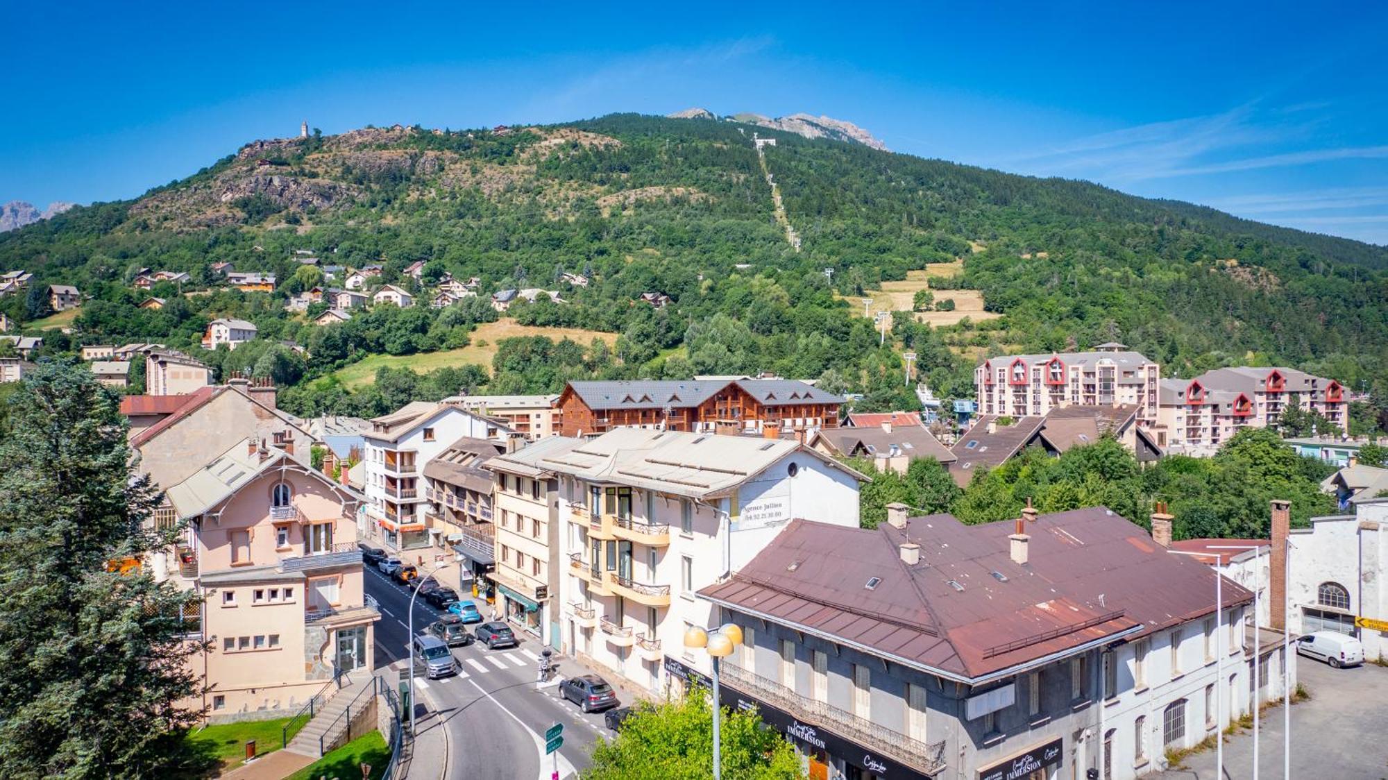 Hôtel Mont-Brison Briançon Exterior foto